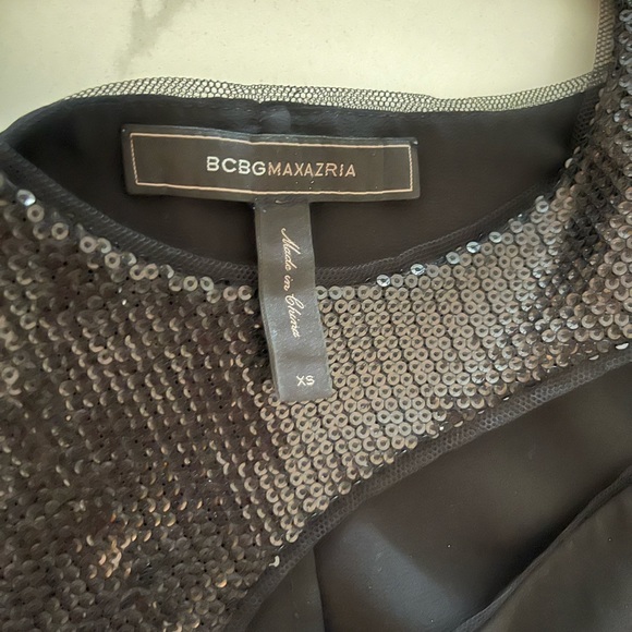Bcbgmaxazria black blouse asymmetrical with sequins XS - Picture 4 of 6